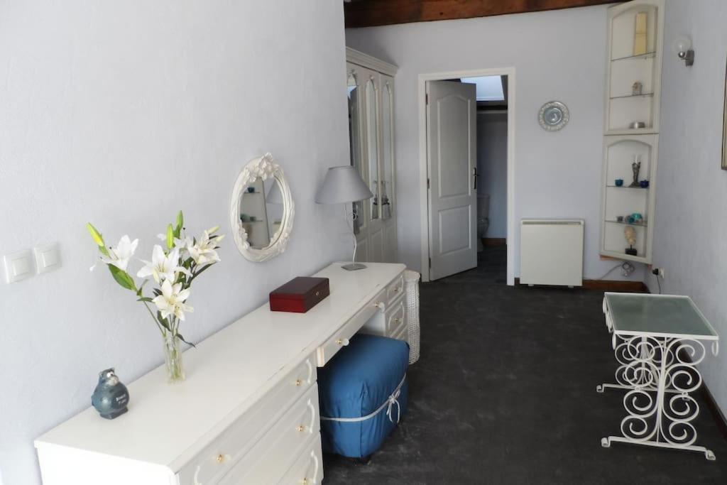 Comfortable, Stylish House In Small Rural Village Ferienhaus Étagnac