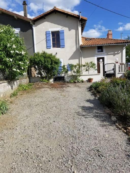Ferienhaus Comfortable, Stylish House In Small Rural Village *